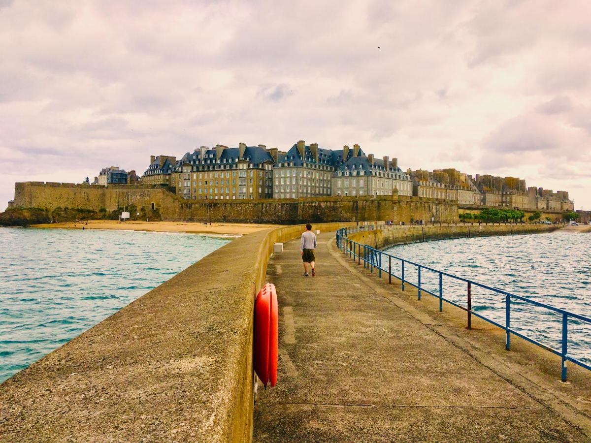 La Petite Amelia Saint-Malo